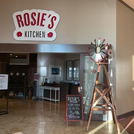 Camrose Resort Casino Exterior foto