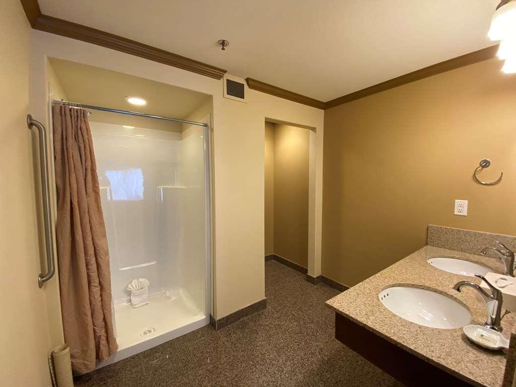 Camrose Resort Casino Habitación foto