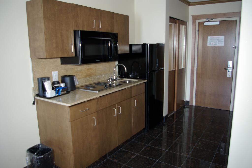 Camrose Resort Casino Habitación foto